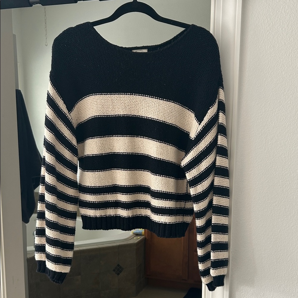 Billabong Black and White Striped Sweater